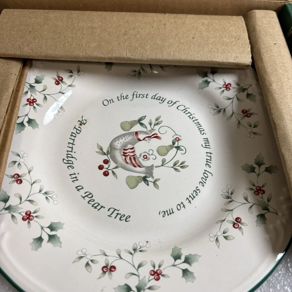WINTERBERRY 12 Days of Christmas Four 8.25